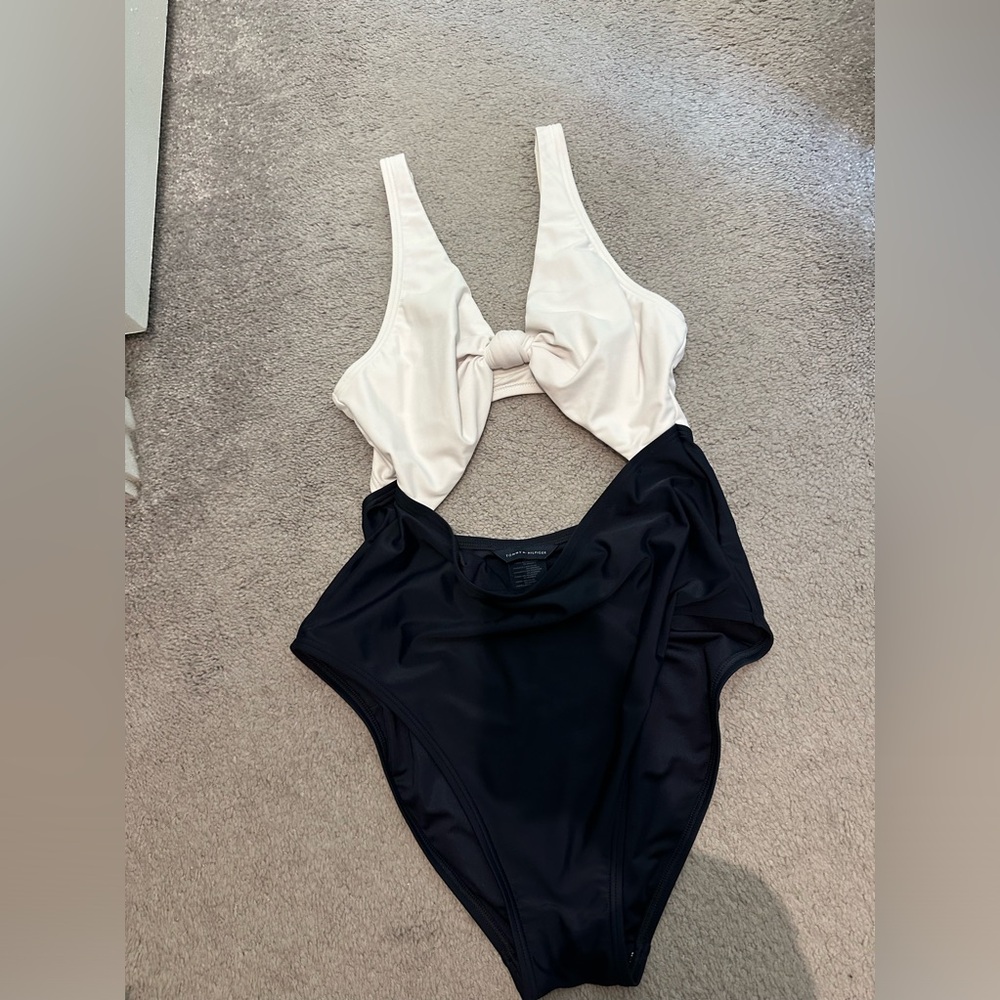 Tommy Hilfiger Women's Black and White Swimsuit